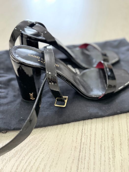 Обувь босоножки красивые