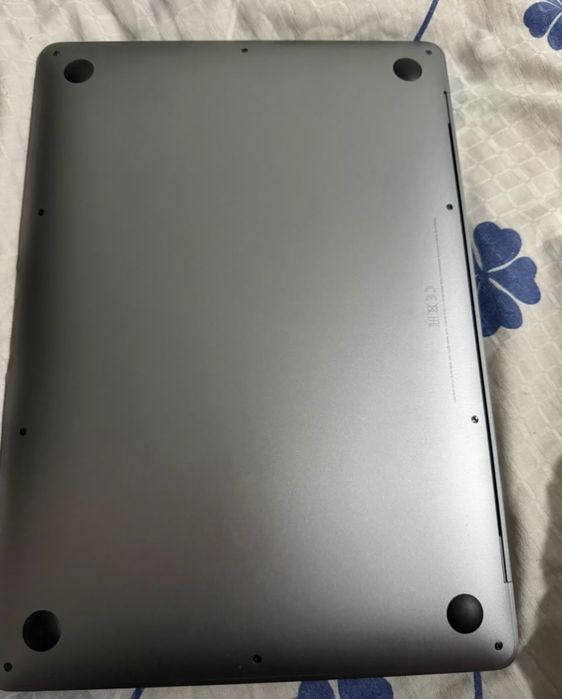 MacBook Air13 8/256
