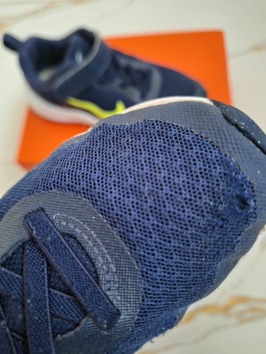 Маратонки Nike revolution 7