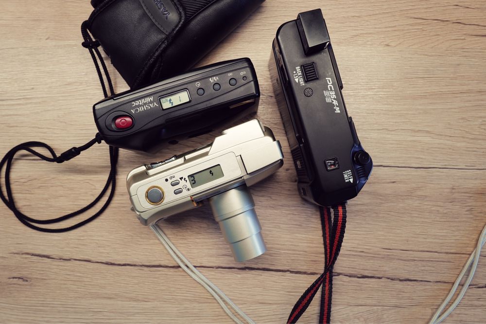 Lot Aparat foto Yashica minitec AF stare superba point and shot
