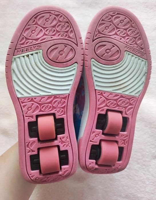 Adidasi cu roti Heelys masura 33 (20 cm talpa interioara)