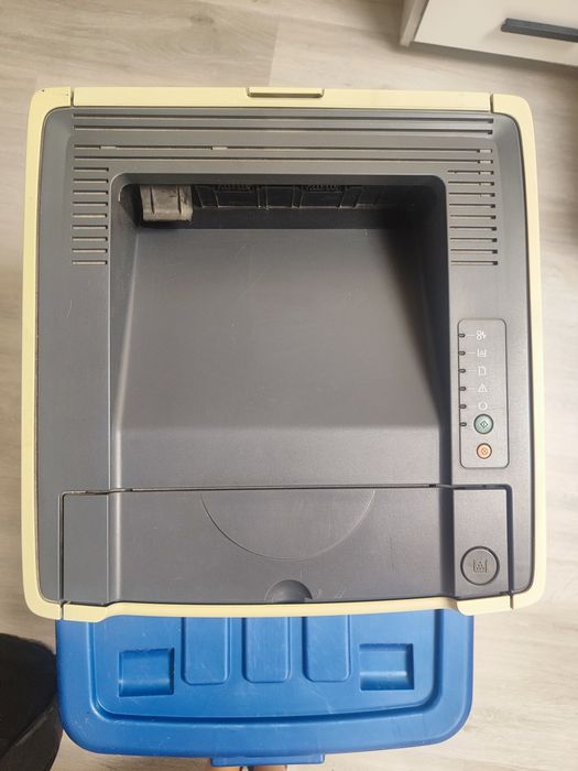 Принтер HP LaserJet P2015n