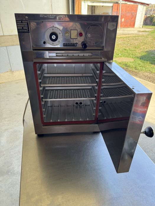 Memmert sterilizator medical