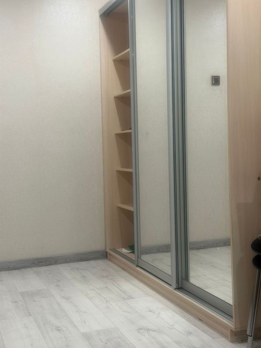 Продам шкаф-купе с зеркалами