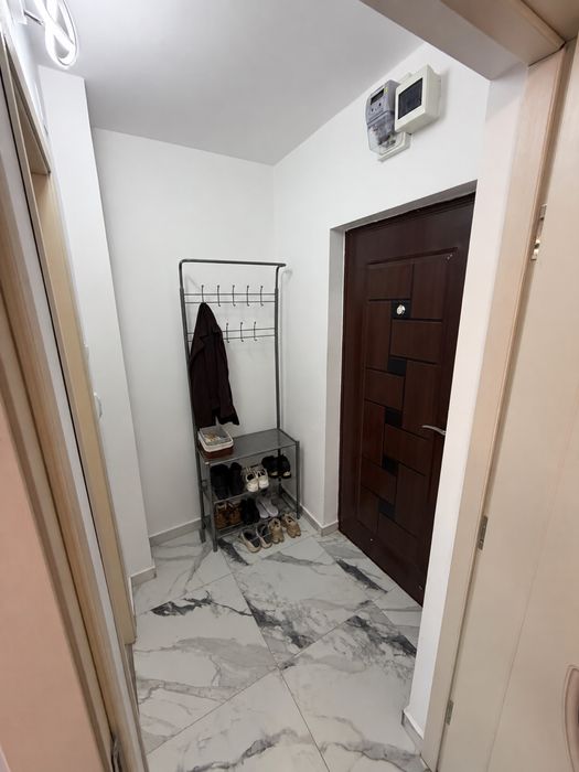 Vând apartament cu o camera - General Praporgescu