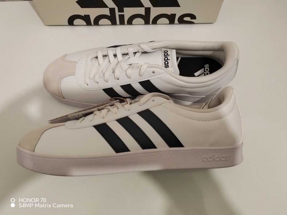 Adidas vl court base