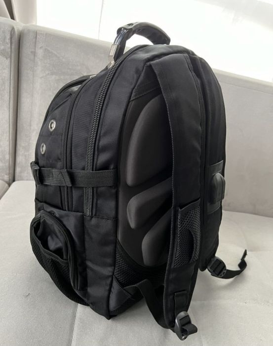 Отличный школьный рюкзак