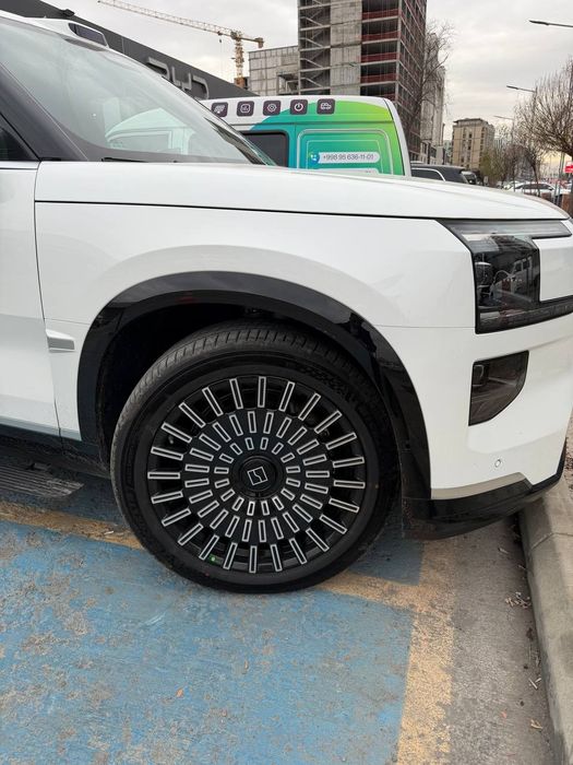 ZEEKR 9X  Ultra. Diska kovinny R22 sotiladi