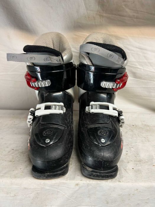 Clapari ski schi copii marime EUR:27-28 mondo:17.5