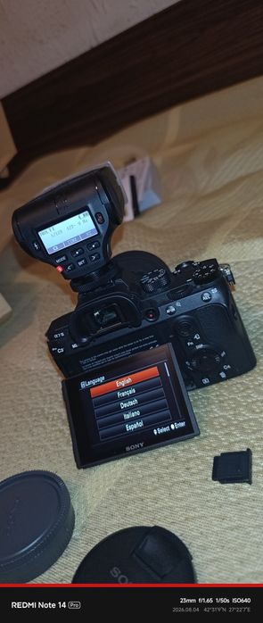 Продавам  Sony A7 III Kit (с обектив) + Светкавица Meike MK320