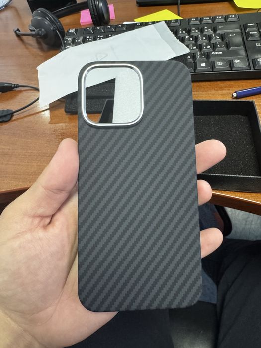 Продам чехол на айфон 15 про макс