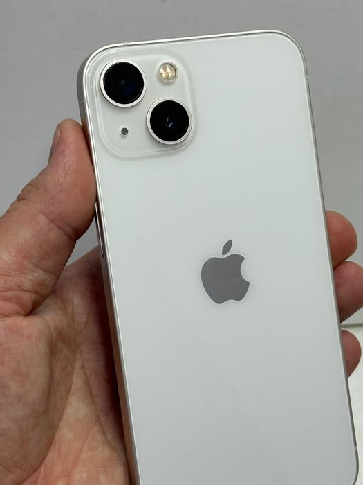 Продам Айфон 13 128г