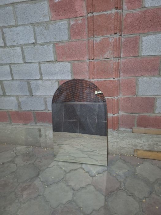 Срочно продаётся зеркало размер высота 100×66