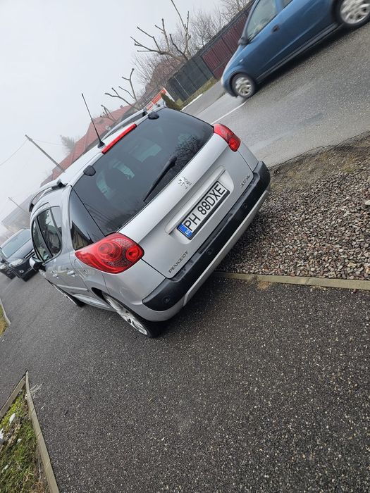 Vând Peugeot 207