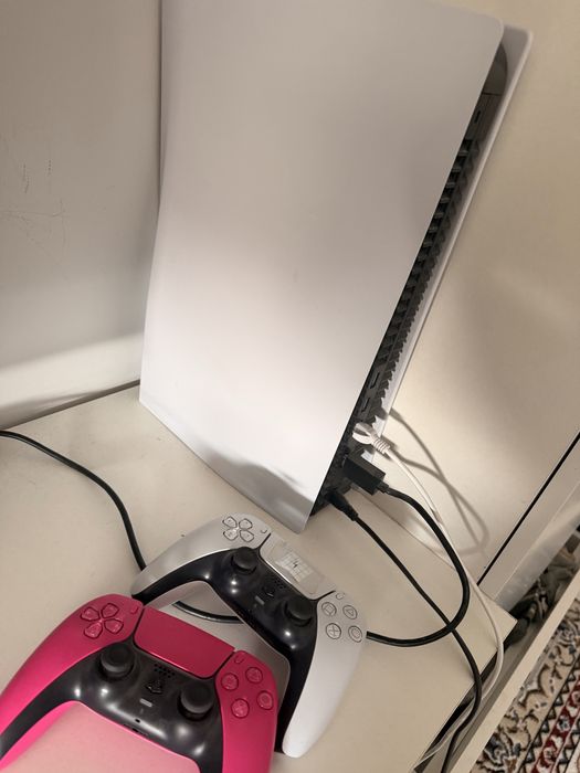 Плэстэйшн приставка