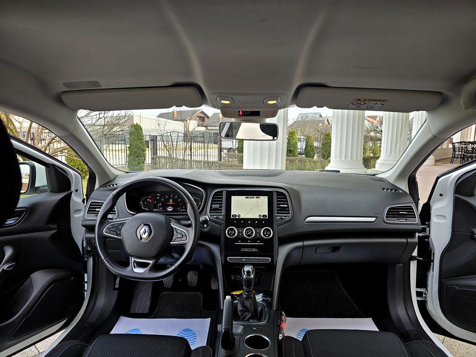 RENAULT MEGANE IV 1.33tce Camera/Key-less