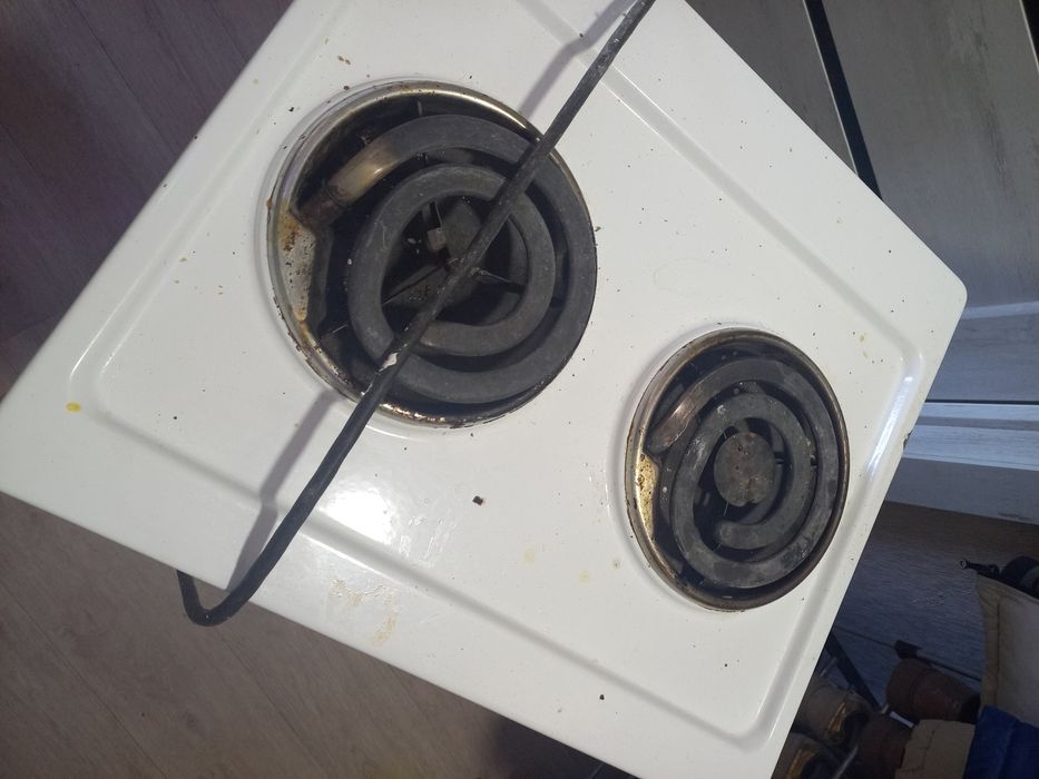 Продам плиту кухонную