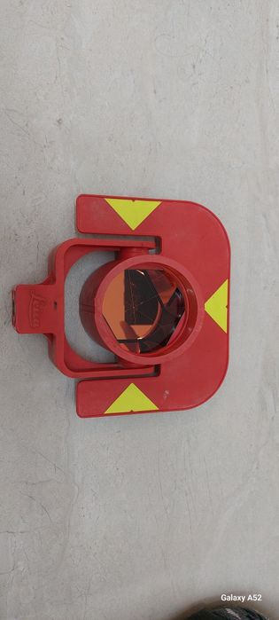 Призма большая  Leica GPR111
