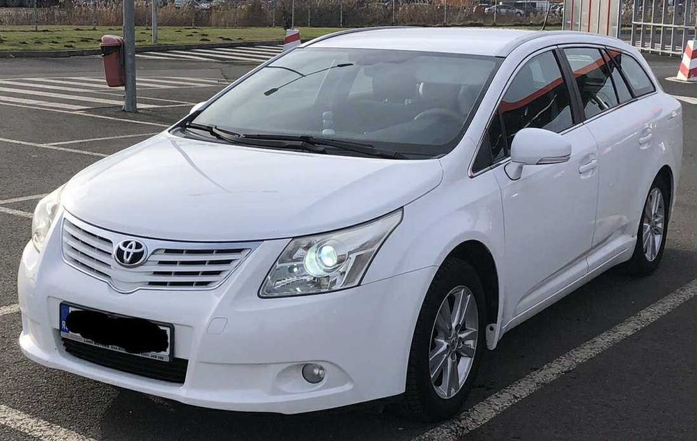 toyota avensis 1.8 benzina
