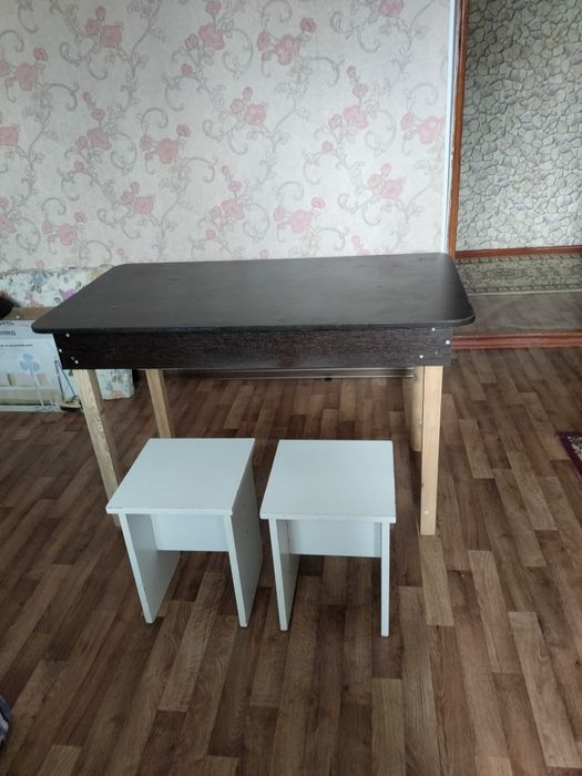 Шифонер.Стол  сатылады