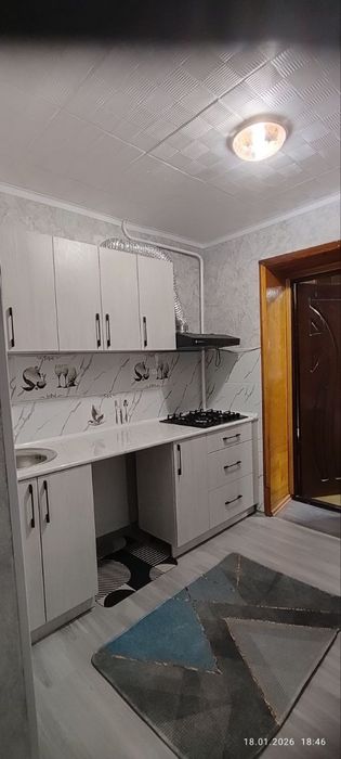 Аренда кв. 1/3/5 б.2х6м  Мирзоулугбекский р. метро Горького