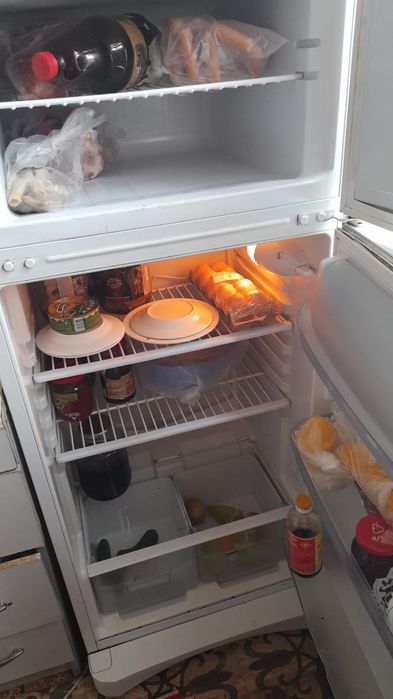 Продается холодильник индезит