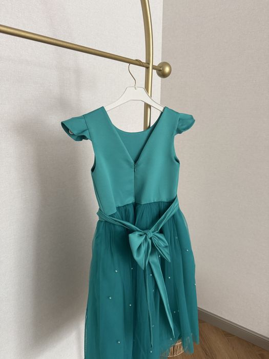 Продам платья для девочки