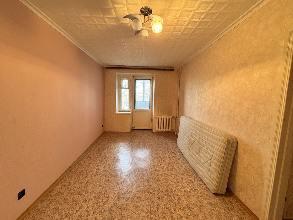 Продаём 2 комн. кв по ул. Гапеева 1