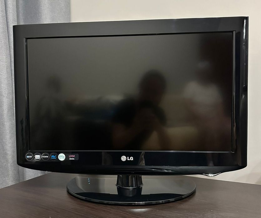 Телевизор LG LD32