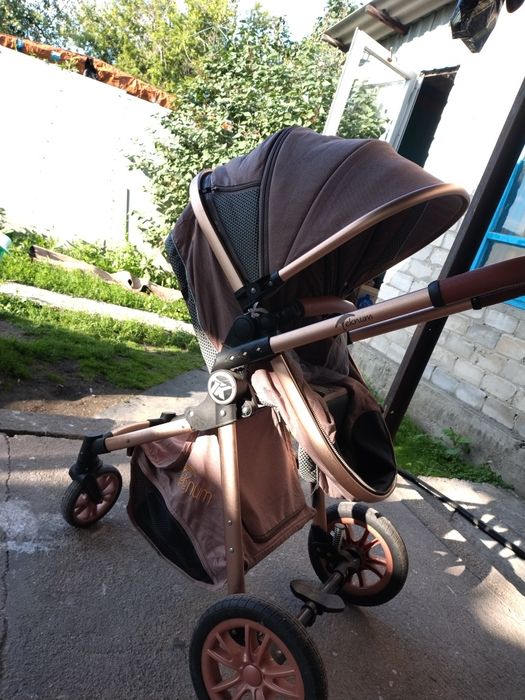 Продам коляску для детей