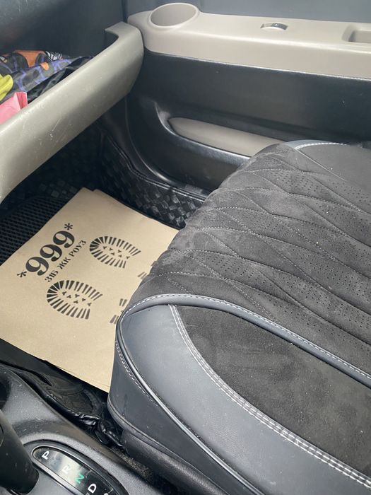 Автомобиль Daihatsu sirion