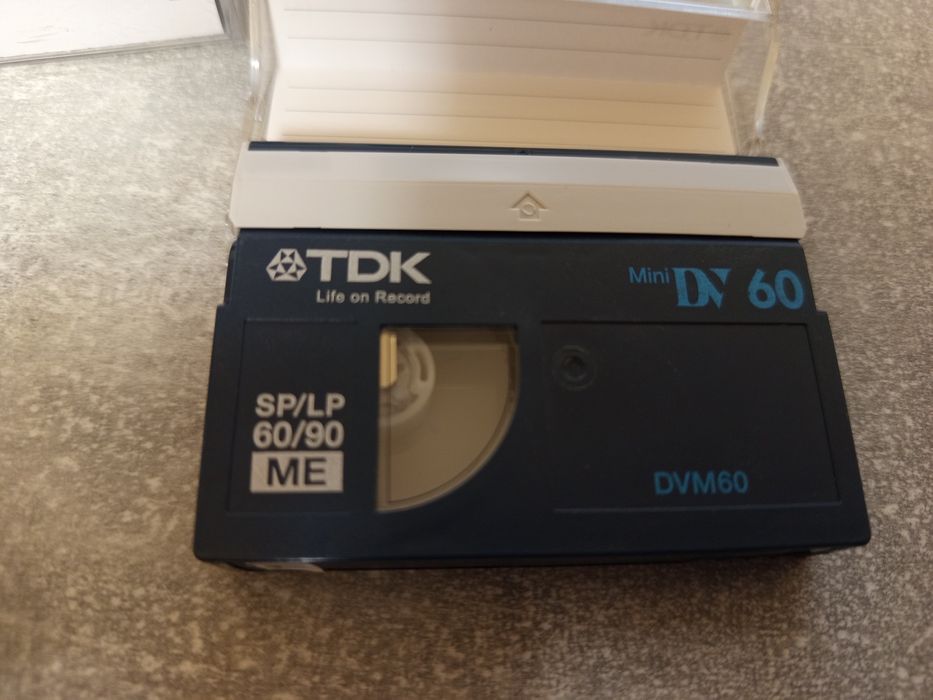 Lot 20 casete MiniDV TDK DVM60 – SP/LP 60/90 – cu carcase și etichete