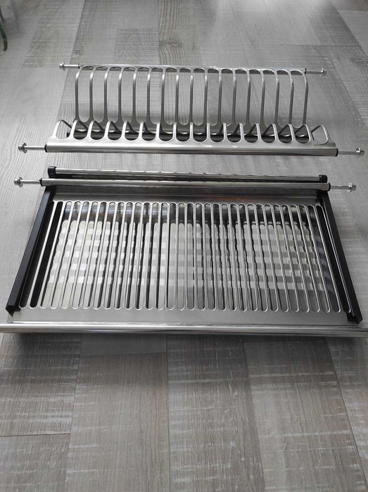 Чисто нов сушилник за чинии за вграждане в шкаф 50 см inox