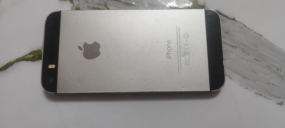 Айфон 5 работает