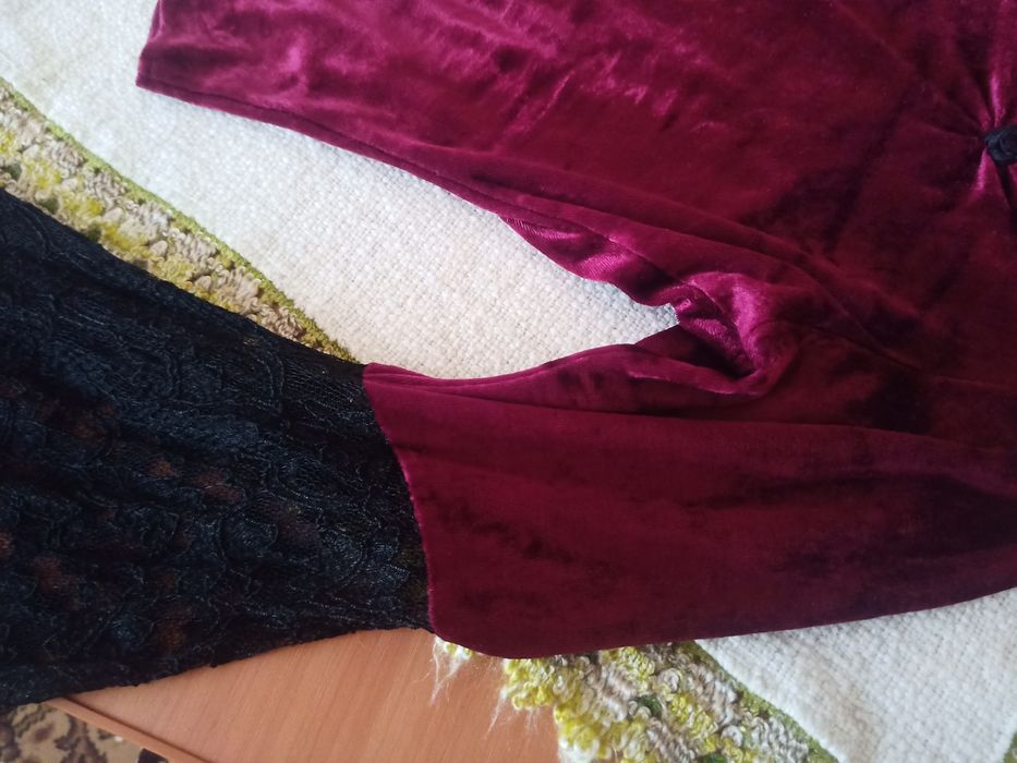 Bluza gotica de vanzare