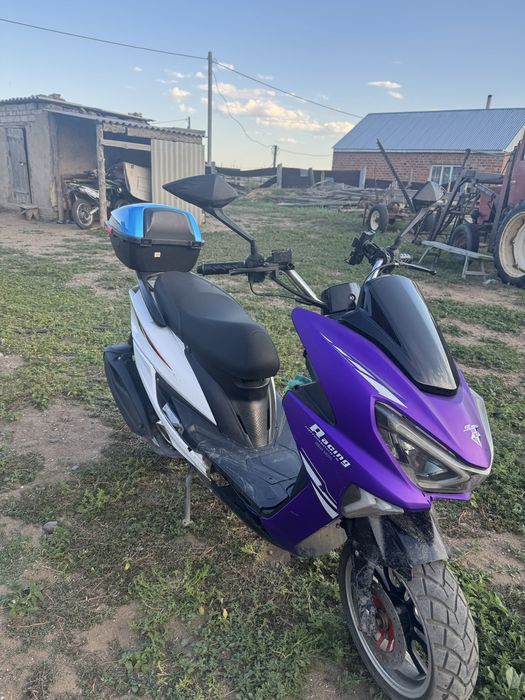 Скутер 150куб влажения мелоч