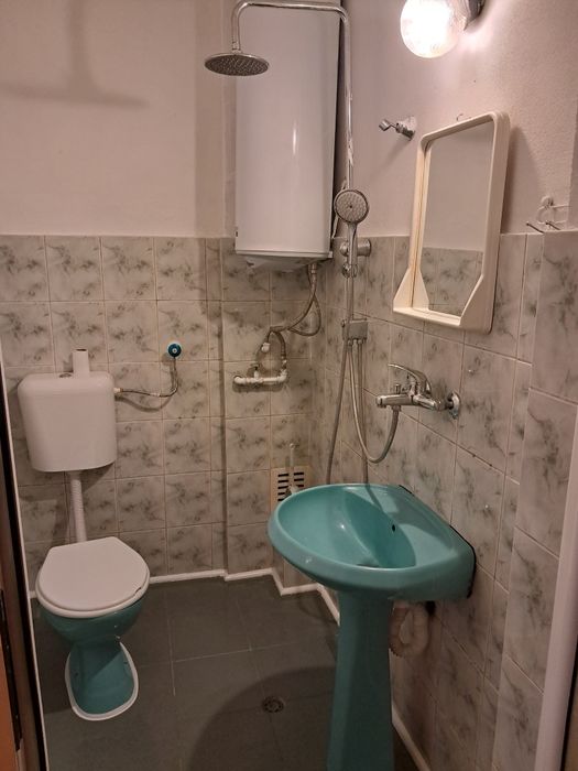 Дава се под наем Многостаен апартамент в Пловдив, Кючук Париж - 110 кв.м за 408 € - Снимка #9