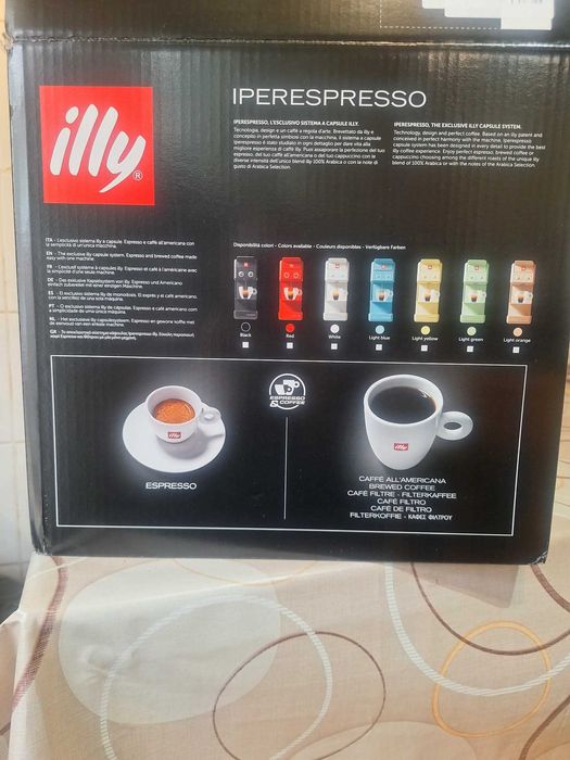 Кафе машина illy -  капсули