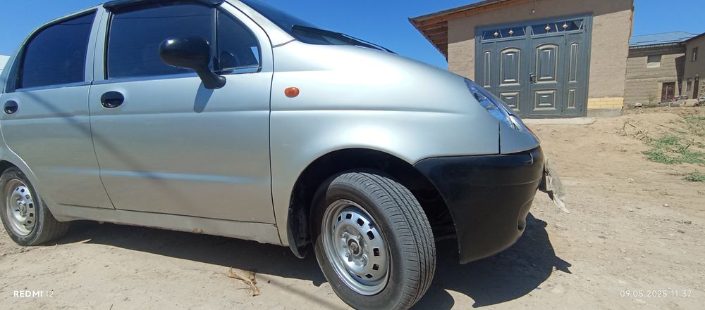 Матиз 2006 сотилади матор ремонт болган, олдинги 2 балон тоза удар йок