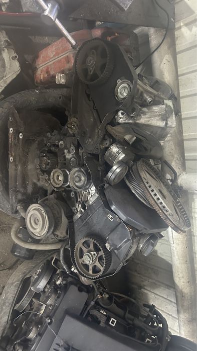 Двигатель Audi Volksawagen 2.8l v 30 клапан на разбор