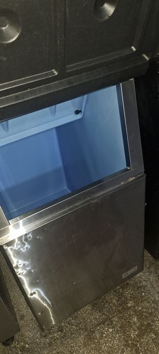 Ледогенератор професионален HOSHIZAKI 240 кг