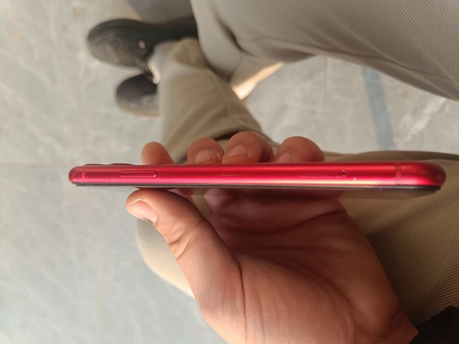 Iphone 11  64gb срочно