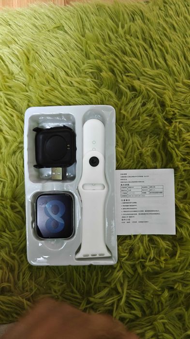 Ceas smartwatch