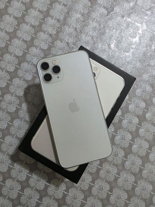 Обменяю Iphone 11 pro