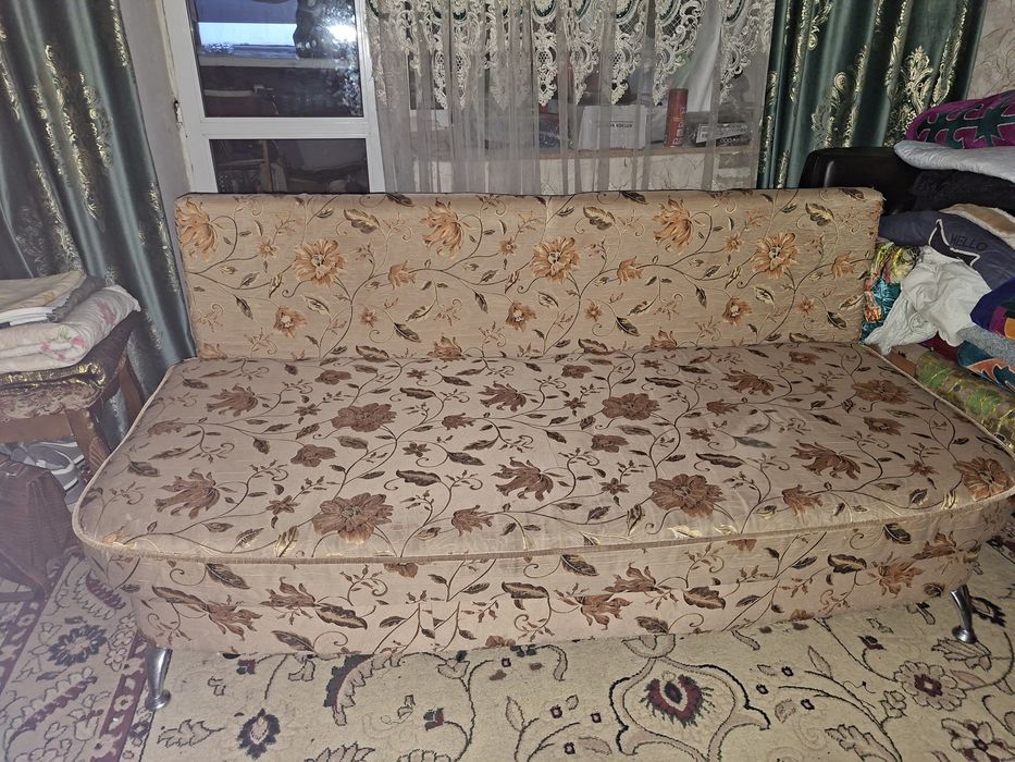 Срочно продам 2 дивана