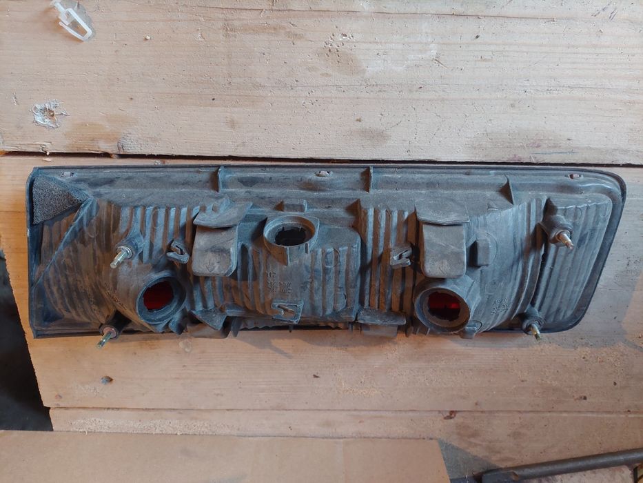 Задний фонарь тайота марк