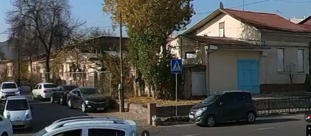 Участок под бизнес, с возможностью построить стоянку сбоку