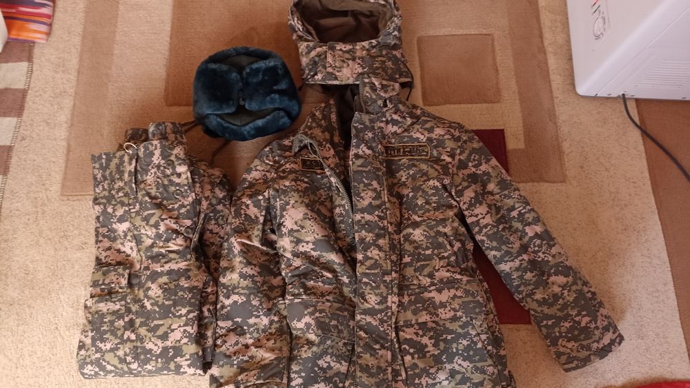 Военный форма, бәрін бір жерден