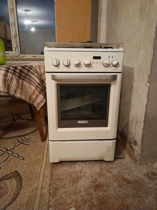 Газова печка за продан - Elektrolux EKM 513503 W