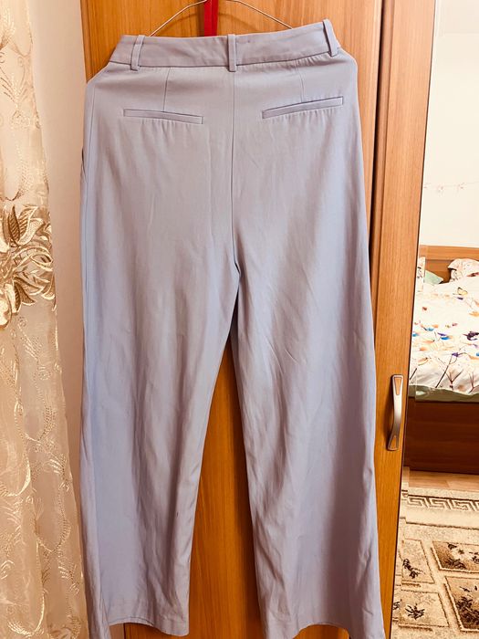 Pantaloni Massimo Dutti superbi